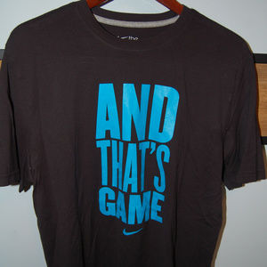 Nike Men's Graphic Tee  Regular Fit (L)